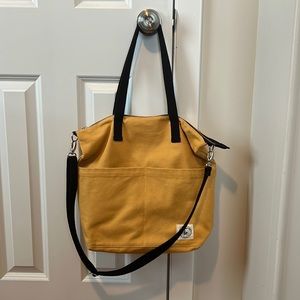 Aria Reversible Messenger Tote